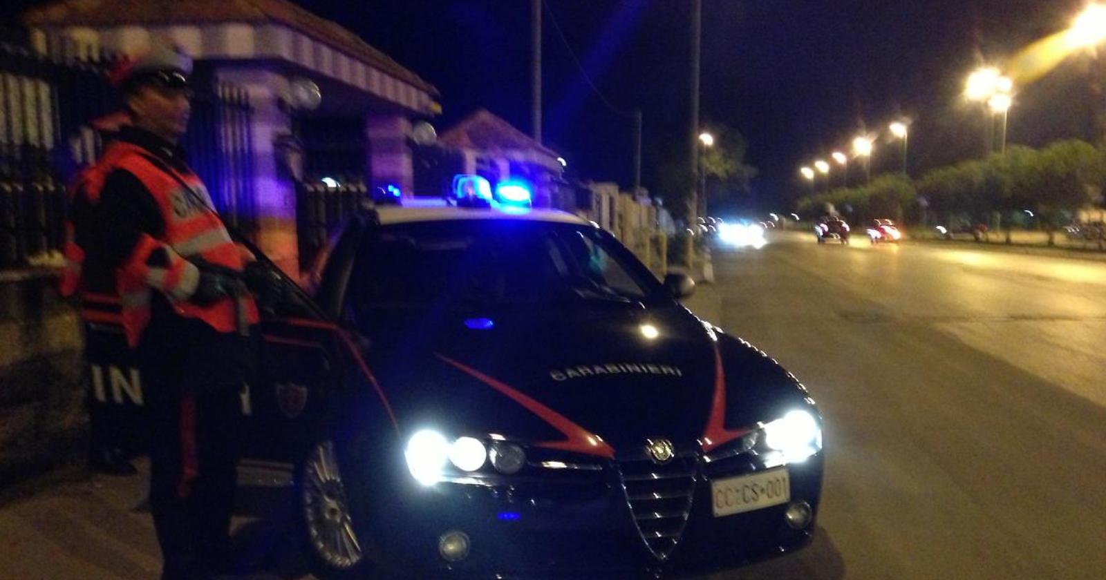 I Carabinieri di Foggia arrestano due extracomunitari dopo un folle inseguimento in auto per le vie del centro