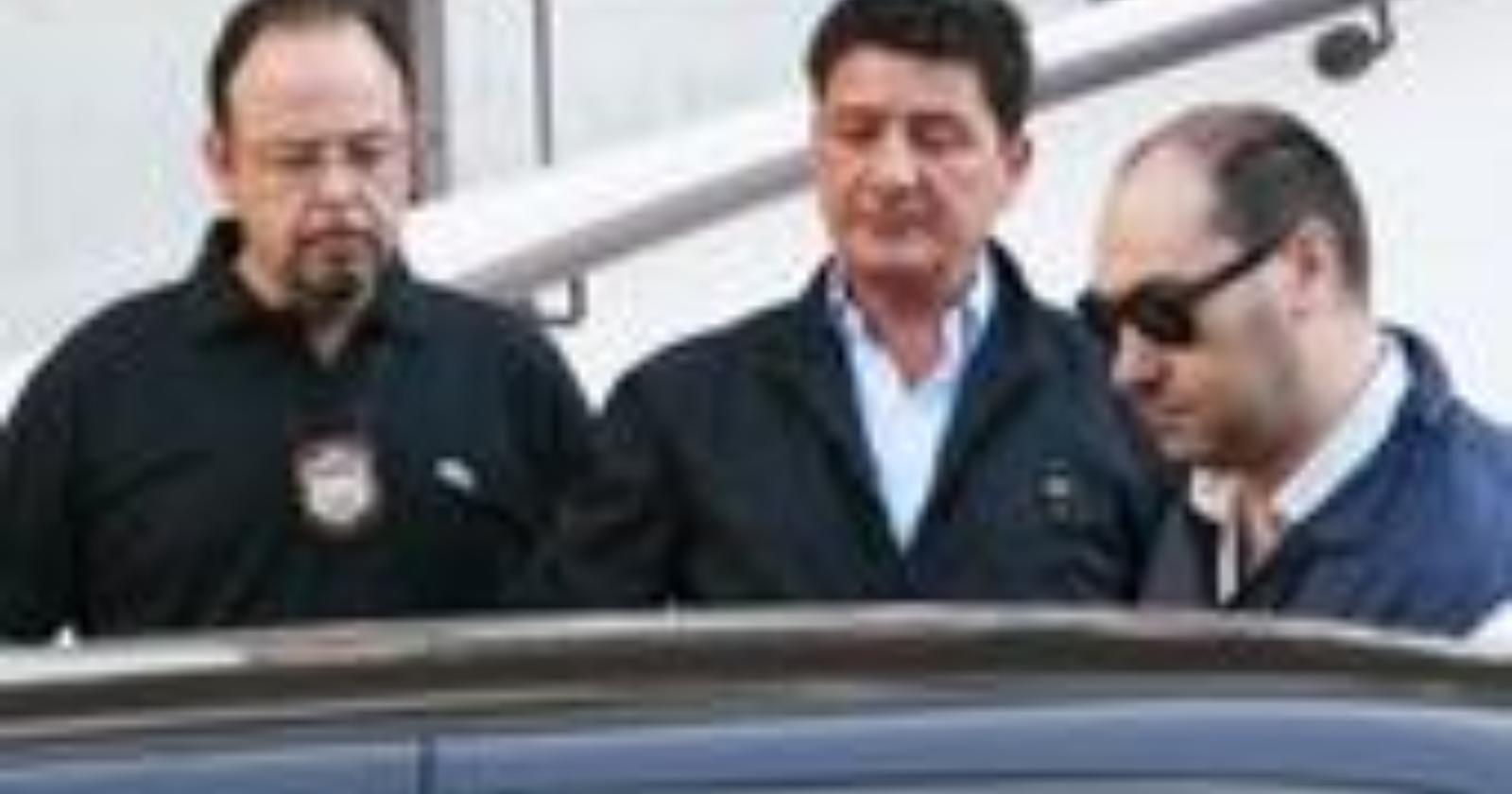 Foggia, si torna a sparare: colpi di pistola contro l'attività commerciale dei Trisciuoglio