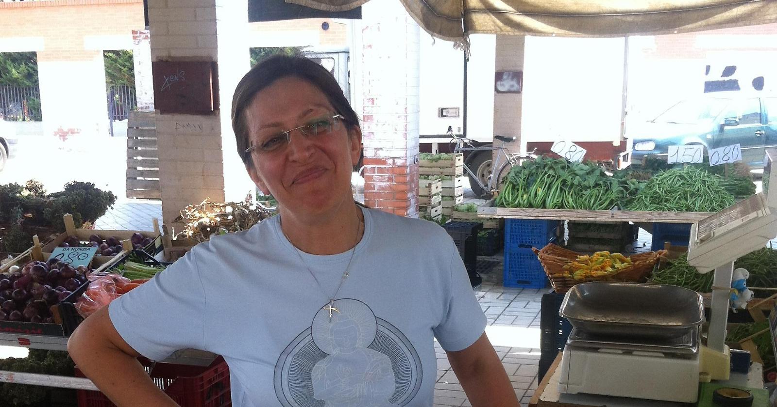 Nunzia una delle ambulanti del Mercato di Viale Pinto
