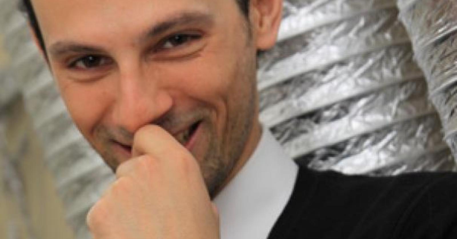 Tony Di Corcia e il suo Versace diventano un film