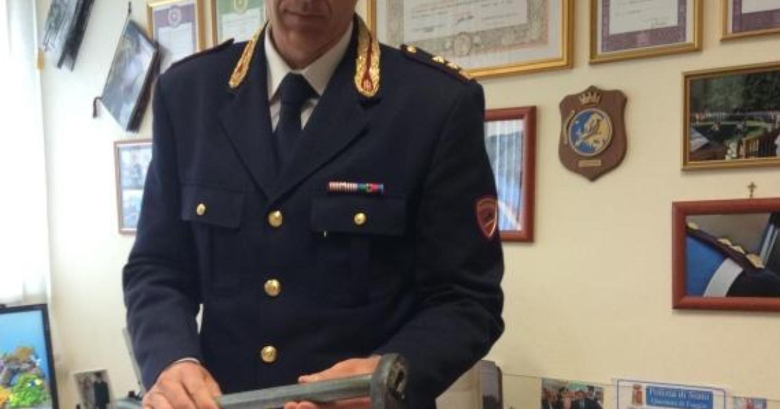 Litigano per una vespa e lui lo prende a colpi d'ascia: arrestato