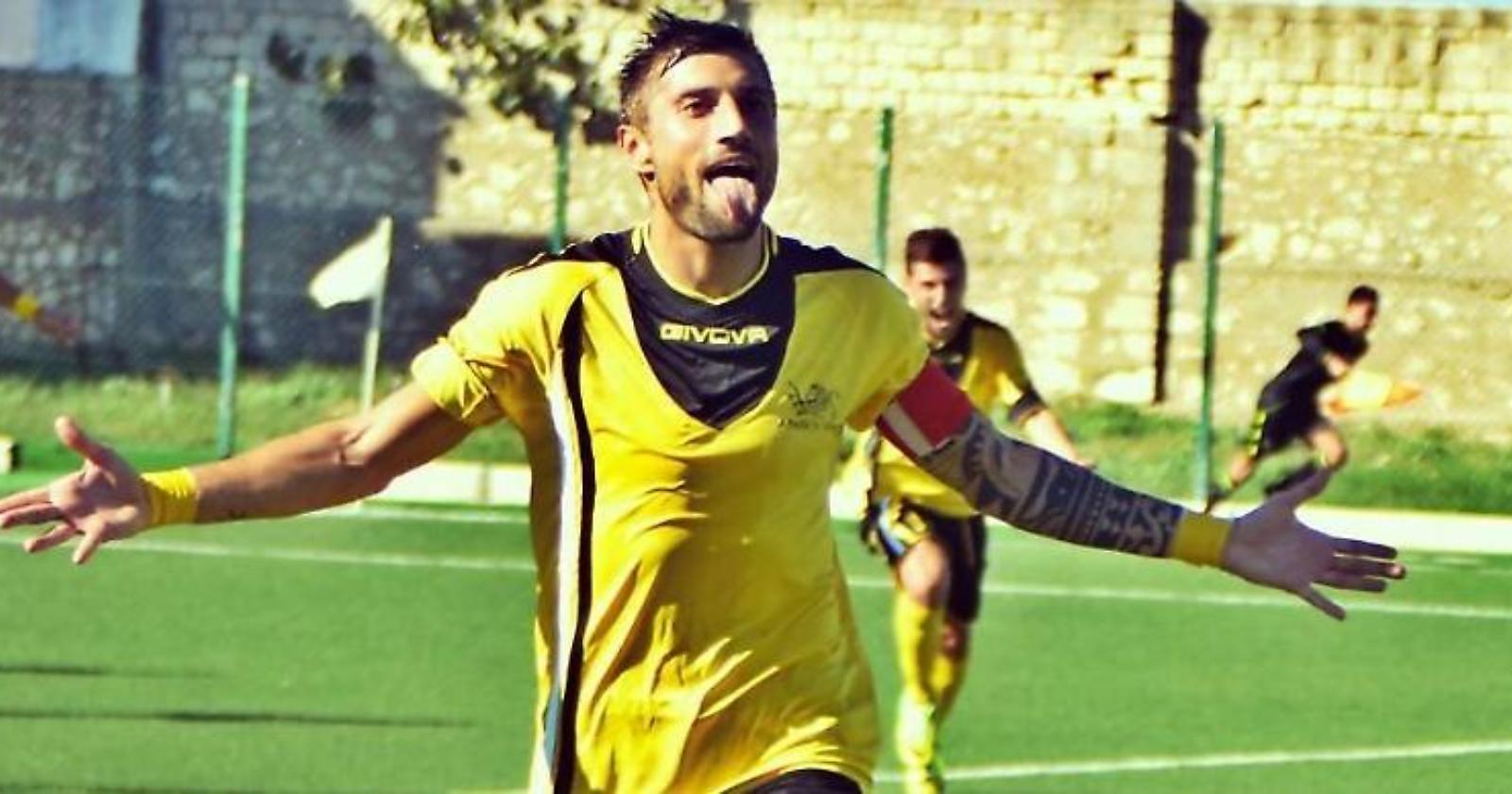 Una domenica bestiale per l'Atletico Vieste: la vittoria col Mola vale il primato