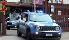 Due balordi a Foggia rapinano anziano in carrozzina