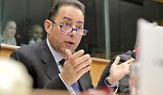 Il regno dei Pittella dalle stelle alla stalla: Lauria commissaria