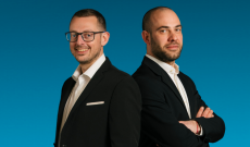 Algoritmo in comando: perch&eacute; delegare la voce della tua azienda all'AI pu&ograve; indebolire il posizionamento