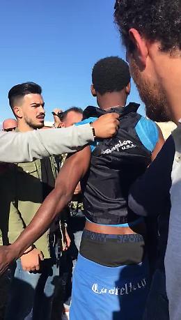Yusif Salia, il carnefice di Desirèe, stava per scappare all'estero: ecco come i poliziotti lo hanno bloccato nella baraccopoli di immigrati abusivi a Foggia