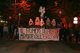 Le foto della marcia di questa sera contro il raket e le bombe a Foggia