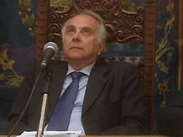 Che coincidenza: il giorno in cui si commemora Pellegrino, muore la Provincia di Pepe