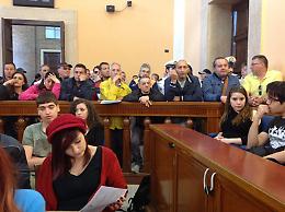 Lavoratori del verde, in Consiglio va in scena la protesta