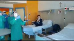 Festa di compleanno in ospedale per Tiziano di Ariano Irpino, dove il Coronavirus ha ucciso 17 persone