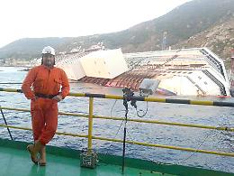 C'è anche un viestano al recupero della Concordia