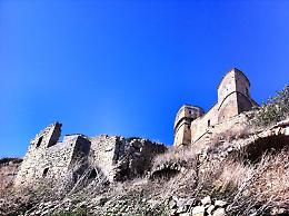 Rocchetta si colora di arancione