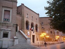 La Cassazione conferma le condanne della Corte d'appello di Bari, in carcere per concussione ex consigliere comunale e dirigente del Comune di Foggia