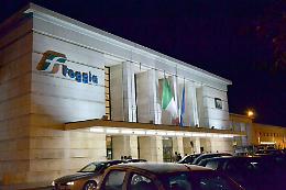 Addio a Modesto, il senza fissa dimora morto di freddo e  zuppo d'acqua nei pressi della stazione ferroviaria di Foggia