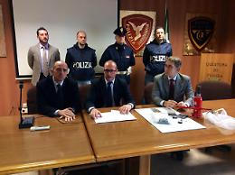 Droga e rapine: due arresti della squadra mobile