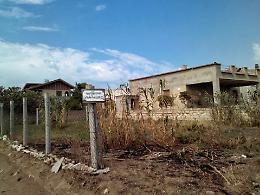 Oggi, 18 febbraio 2004, la prima ordinanza di sgombero del megavillaggio abusivo di Torre Mileto