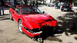 Le foto dello spettacolare incidente della Ferrari su Via Napoli a Foggia