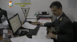 La Finanza scopre carte false per insegnanti di sostegno: 22 avvisi di garanzia