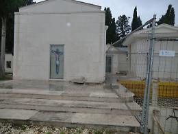 Le foto della sopraffazione del Sacrario di Orta Nova