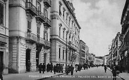 Oggi, nel 1965, la morte di due fidanzati contrastati dai genitori: Romeo e Giulietta di Foggia. 