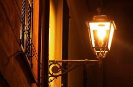 Landella fa luce nei quartieri settecenteschi, presto un numero verde e una app per dialogare col Comune
