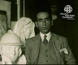 Luigi Schingo: un omaggio all'arte del colore e dello splendore