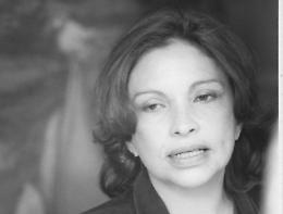 Per la poesia, Landella dovrà attendere: la Theophilo, candidata al Nobel, rinvia l'incontro