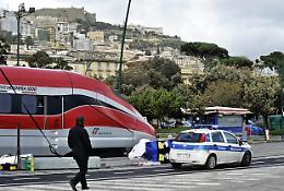 Due ore di ritardo per l'Antimafia a Foggia: il treno su cui viaggia travolge pedone a Caserta