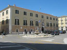 Via alle elezioni di Presidente e Consiglio della Provincia di Foggia: al voto 771 sindaci e consiglieri, il 28 settembre