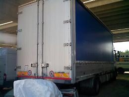 Armati di fucile, nella notte assaltano un tir di generi alimentari sulla Statale 16 vicino Cerignola