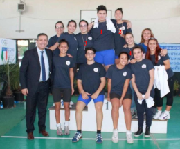 Chi l'ha detto che la pesistica non è uno sport per donne?