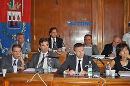 Emergenza sicurezza, alla vigilia del vertice con Alfano le consegne del Consiglio Comunale al sindaco di Foggia