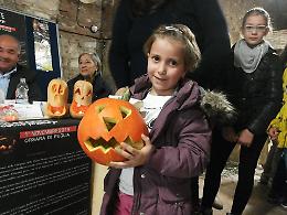 Oggi, 1 Novembre, ad Orsara non è la tenebrosa Halloween, ma la lunga notte di luce che rischiara le anime dei defunti