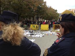 Protesta residenti container Via San Severo: occupato corso Garibaldi
