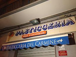 Foggia, ancora una bomba: colpita la pasticceria Del Carmine