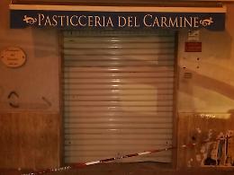 Bomba pasticceria, titolare: "Mai nessuno si è  manifestato con richieste estorsive"