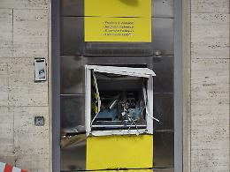 Assalto al bancomat di Castelluccio dei Sauri, i delinquenti fuggono  a mani vuote