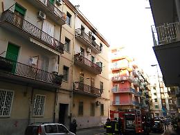 Incendio in Via Pesola, panico tra i residenti