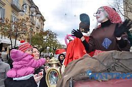 A Foggia la Befana vien di giorno e piace non solo ai bambini. Ecco le FOTO