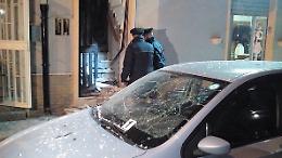 Vico del Gargano, prima la bomba poi l'incendio dell'auto: nel mirino una coppia di pregiudicati