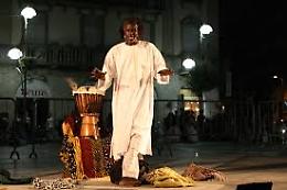 Mohamed Ba svela “Il prezzo della libertà” presso l'Auditorium di Santa Chiara