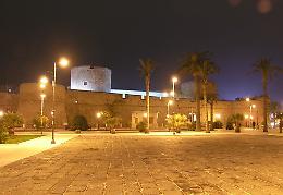 Manfredonia dice no alla violenza sulle donne con una "Miss al Chiaro di Luna"