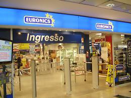 Cerignola, armati di bastoni rapinano "Euronics": nessun ferito 