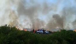 Incendio a Lago Salso, Pecorella: «Chi fa queste cose non ama la nostra terra»
