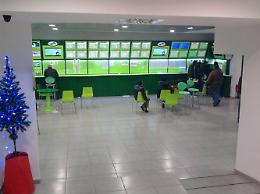Foggia, furto al caveau del centro scommesse "Better" di piazza Aldo Moro