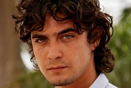 Riccardo Scamarcio anticipa il suo intervento 