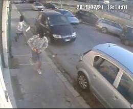 Rapinatori immortalati dall'occhio elettronico della sorveglianza: un arrestato ed un denunciato
