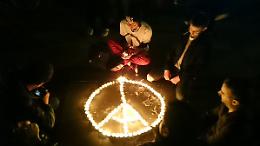 Vittime di Parigi, veglia di preghiera a Foggia. E a S. Giovanni Rotondo 129 candele per le 129 vittime innocenti