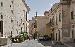 Una rapina dietro l'altra ieri sera a Foggia: prima da "Simone" e poi da "Damiano"