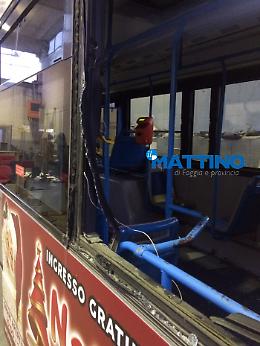 Dopo quelli della Casertana, ecco  i barbari del Cosenza a distruggere i bus dell'Ataf